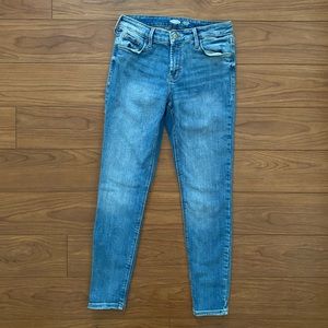 Rockstar Mid-rise Jeans by Old Navy, Size 6